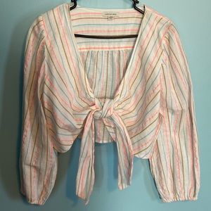 American Eagle Outfitters tie front cropped top size large